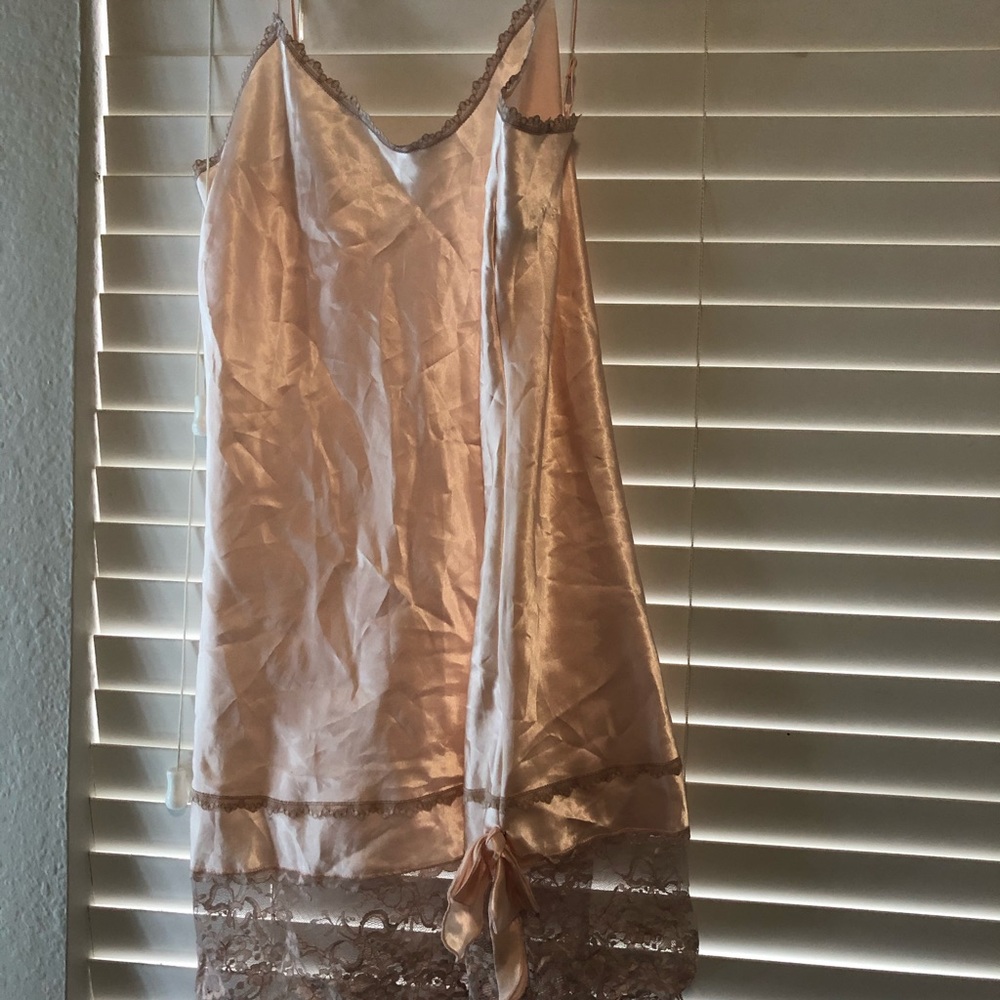Pink vintage nightie/slip circa 90s